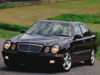 Автомобиль Mercedes-Benz W210 1997 г.